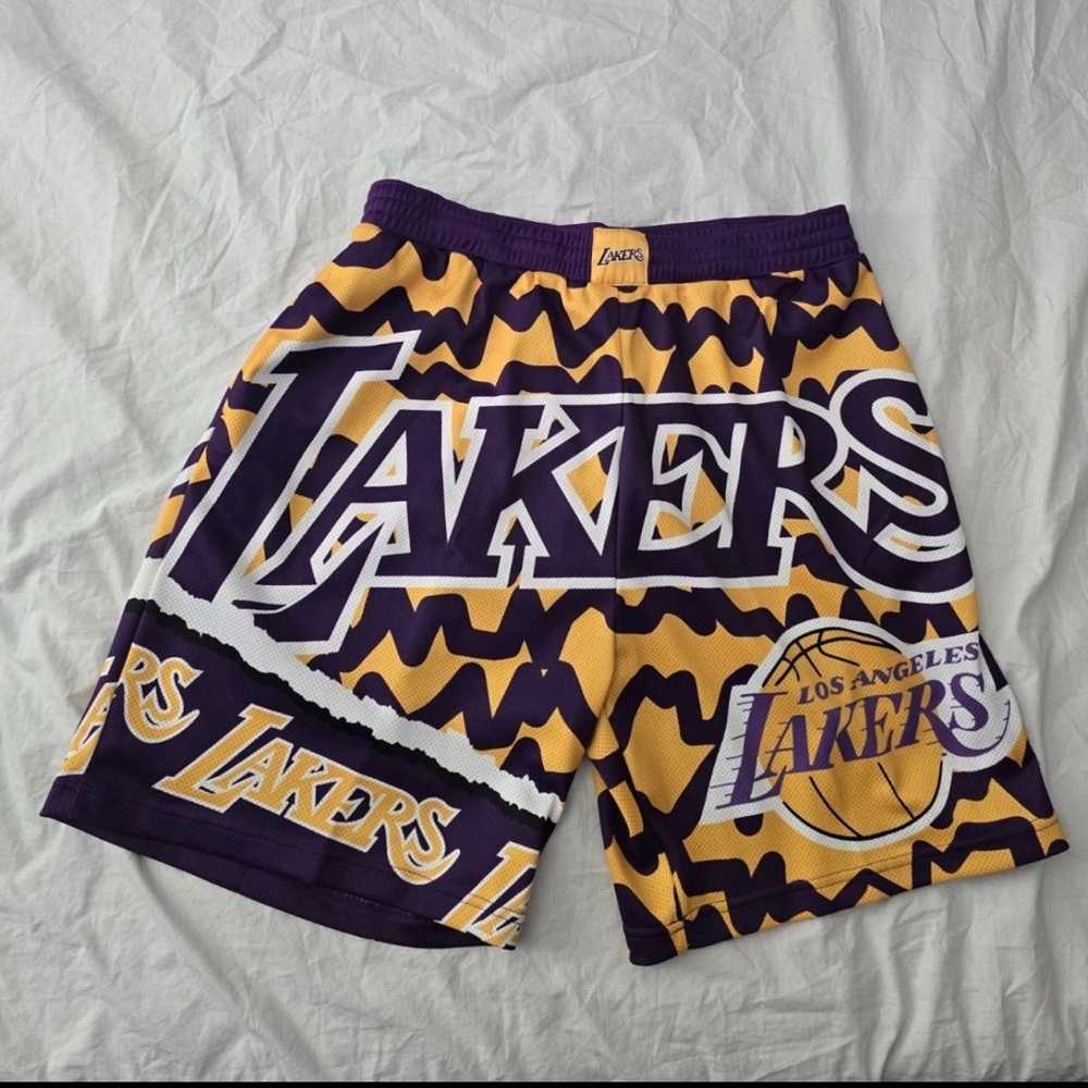 Mitchell & Ness  Los Angeles Lakers Jumbotron 2.0 Sublimated Shorts XL NWT